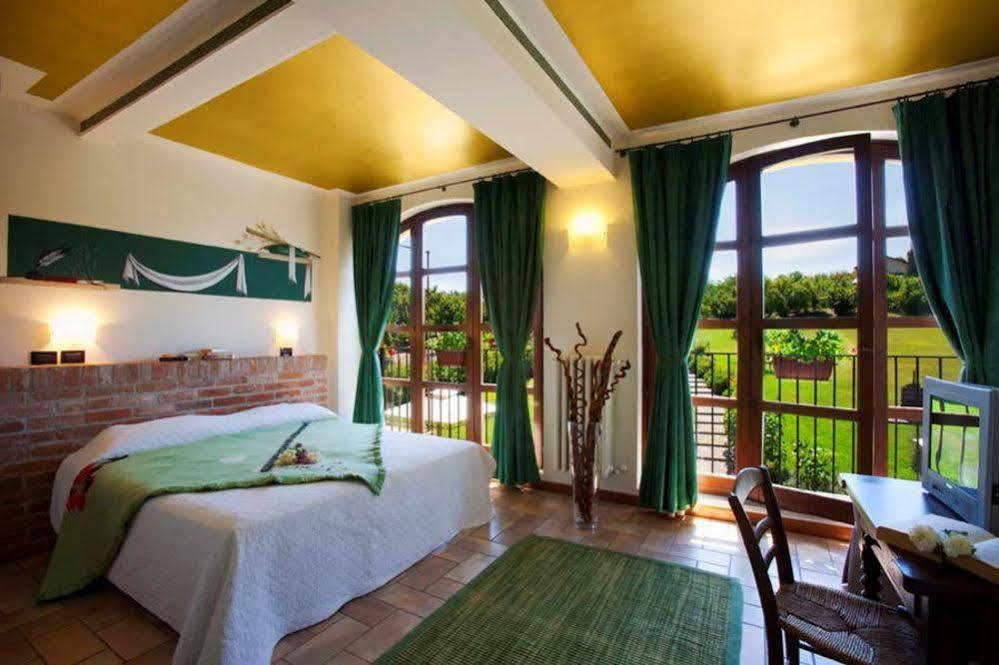 La Ca Dolga Guest House La Morra Exterior photo